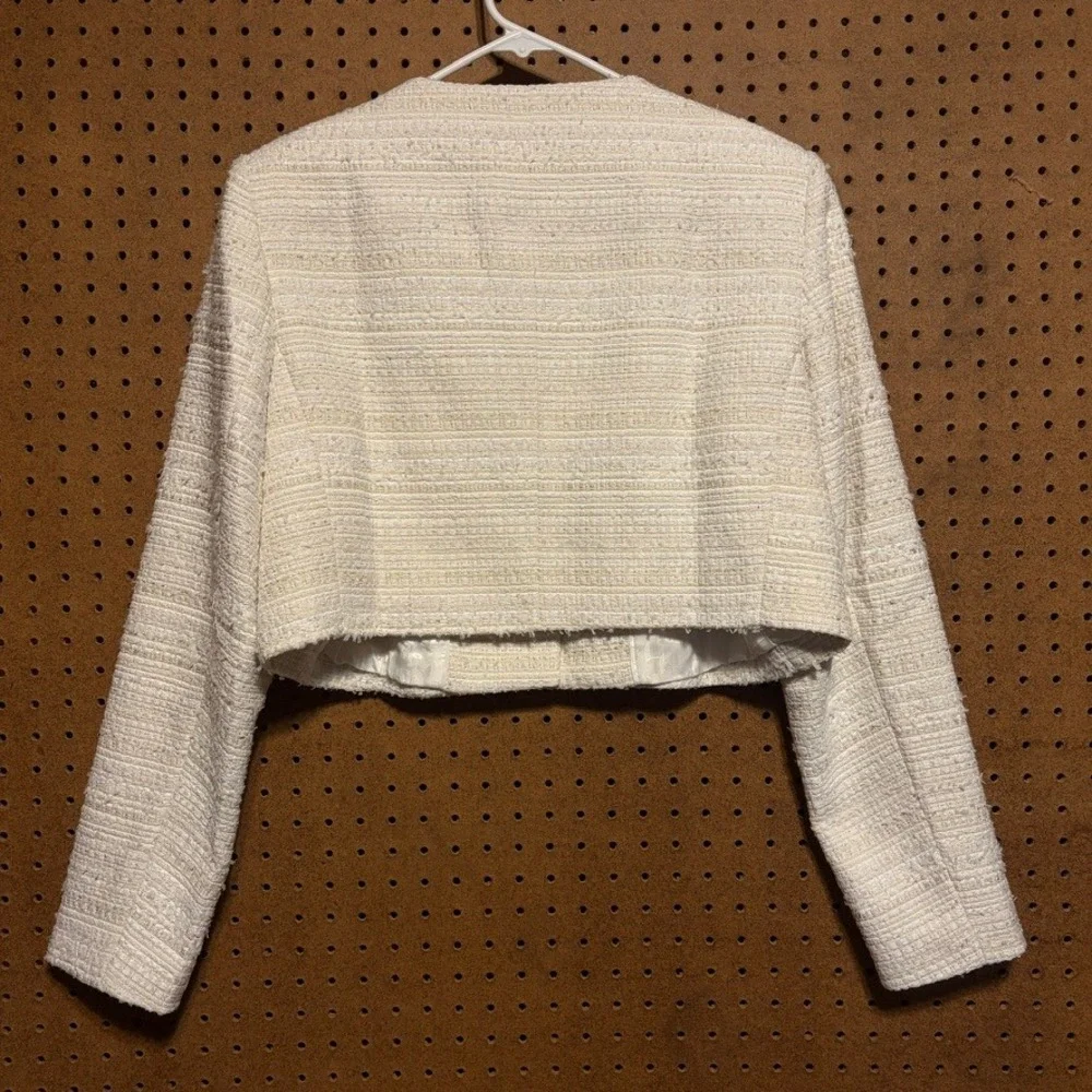 Karl Lagerfeld Cropped Tweed Jacket 14 White Ivory Chic Preppy Metallic Bride